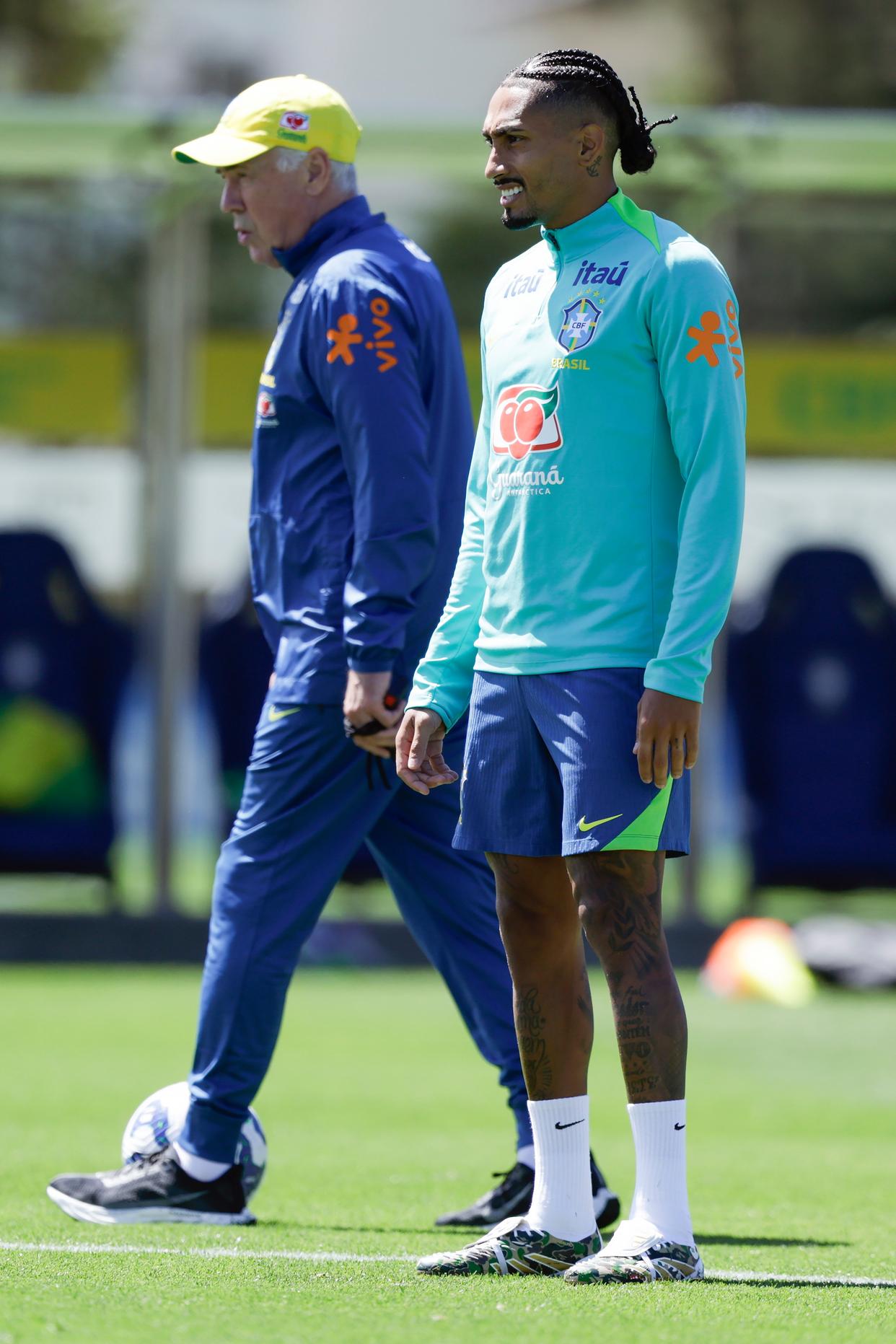 九游娱乐app下载-巴西女足队员努力训练备战下一场比赛